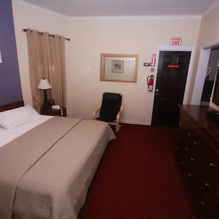 Midwood Brooklyn Apartment *