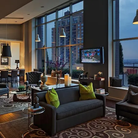 Global Luxury At 90 Washington