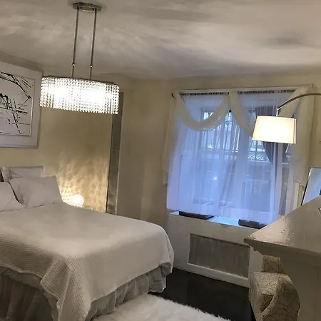 Apartment A-list Studio West Side Manhattan