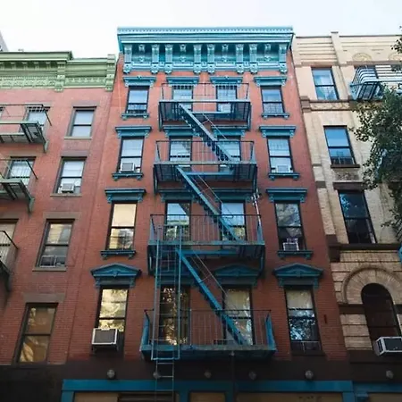 Quiet Lower East Side Studio * New York