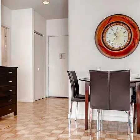 Global Luxury At 90 Washington Apartment *
