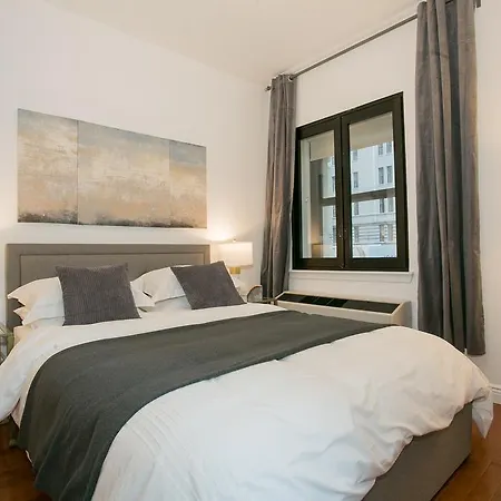 Luxury One Bedroom - Macy's Herald Square * New York
