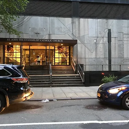 Midtown East Deluxe 2 Bedroom New York