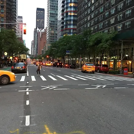 Midtown East Deluxe 2 Bedroom * New York