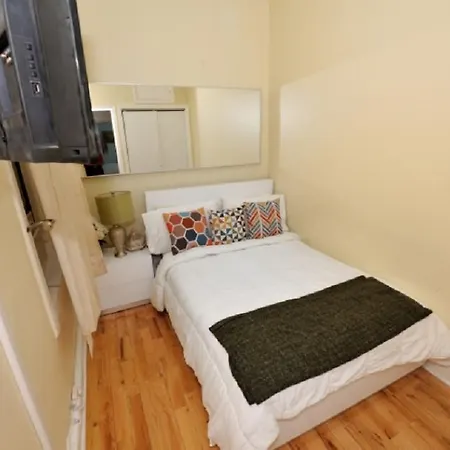Apartment One-bedroom On 59th New York