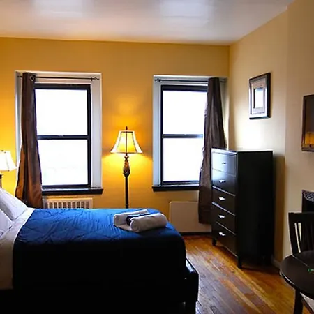 One-bedroom In Chelsea Apartment