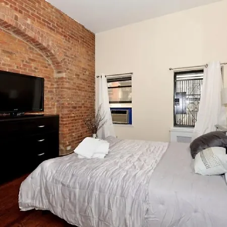 Four Bedroom East Side Apartment
