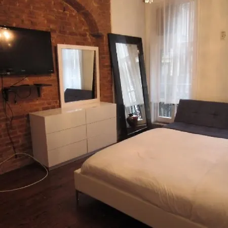 Four Bedroom East Side New York