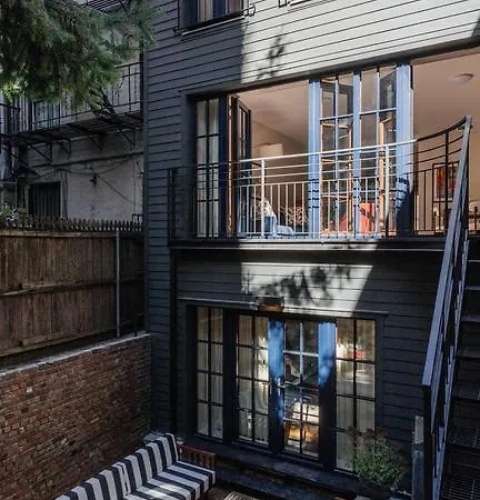 Apartment Gramercy Townhouse