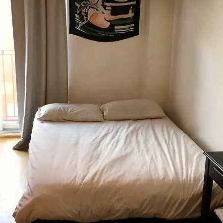 Williamsburg Studio Apartment *