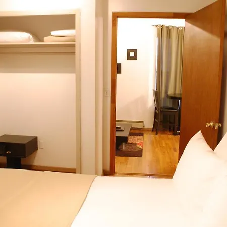 Off Soho Hotel 2*