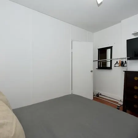 Apartment Gorgeous 2 Beds Apt In Times Square