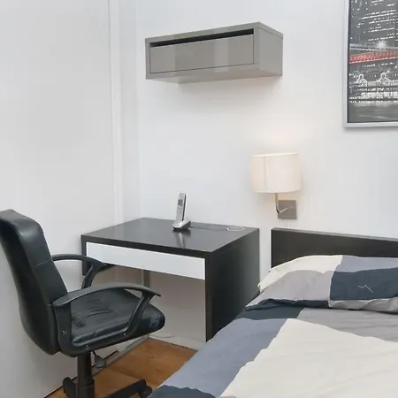 Apartment 339 East #232483 Apts *