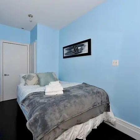 2 Bedroom Murray Hill Apartment