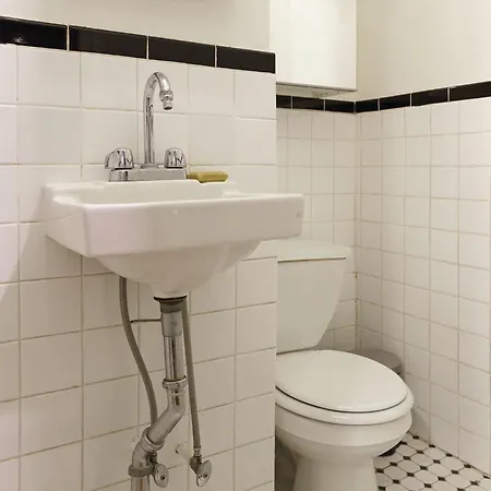 Mulberry Street Apt 12 Apartment