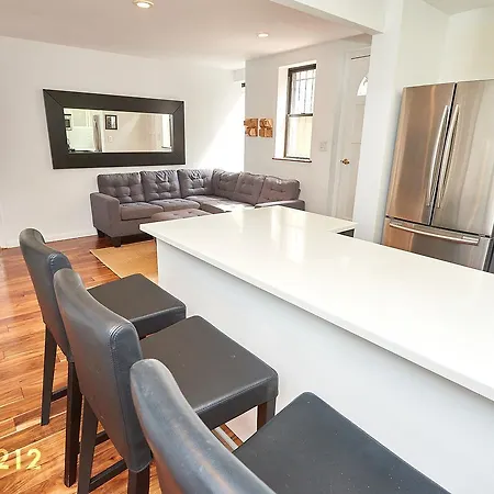 Apartment Grant Street Apt 2g
