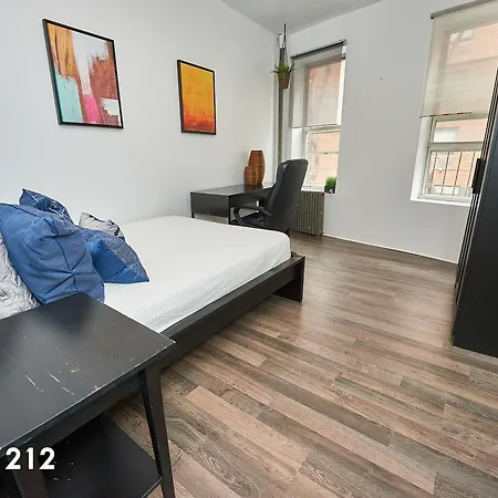 Spring Street Apt 1f *