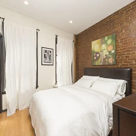Mott Street Apt 2d *