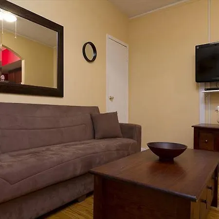 East 51st Street Apt 4g