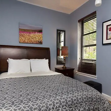 Apartment East 51st Street Apt 4g *