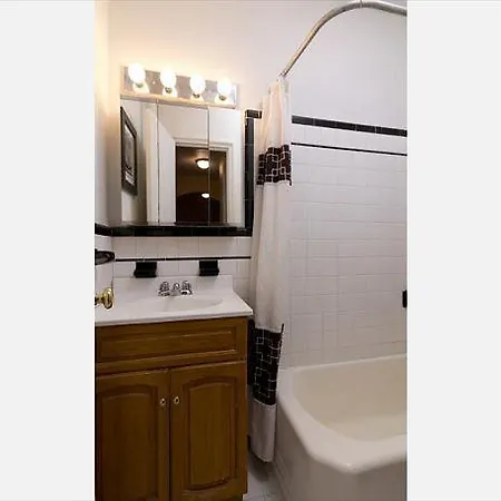 East 51st Street Apt 4g *