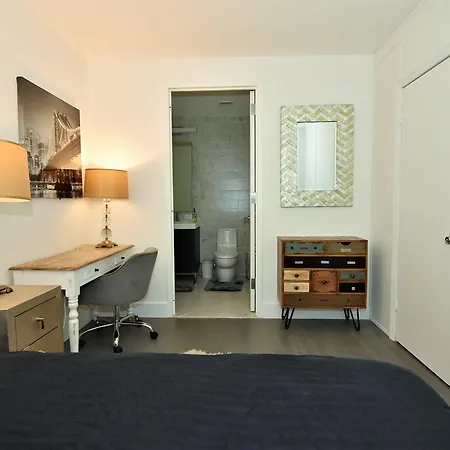 Times Sq Luxury 3br Dplx