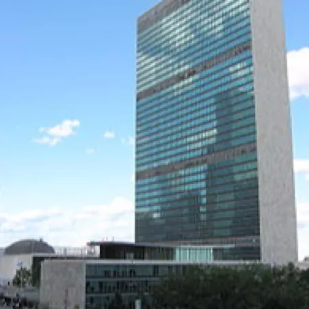 Studio United Nations In Elevator Building New York