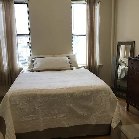 Apartment Seaman Nyc Vacation *