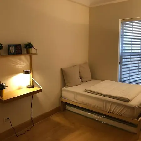 Apartment Midtown East 2 Bed *