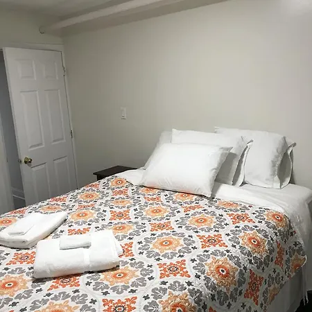 Apartment Seaman Nyc Vacation