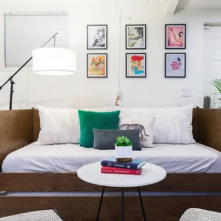 Stayloom's Breathtaking Brooklyn | Near C/g Apartment New York