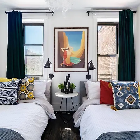 Stayloom's Breathtaking Brooklyn | Near C/g *