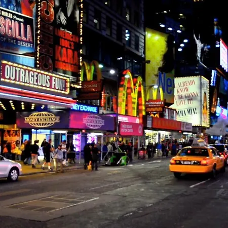 Big 3bdr Apt Times Square Port Authority *