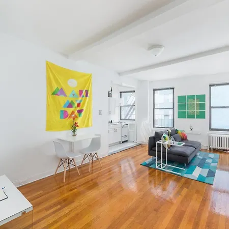 Midtown Guest house New York