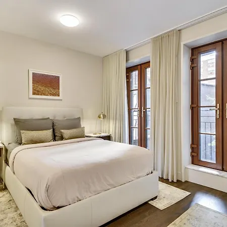 Apartment Gramercy Townhouse