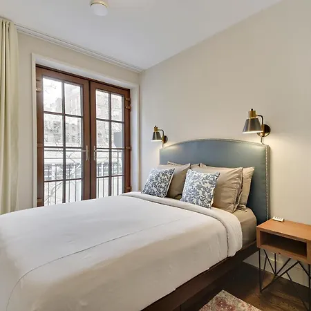 Gramercy Townhouse Apartment New York