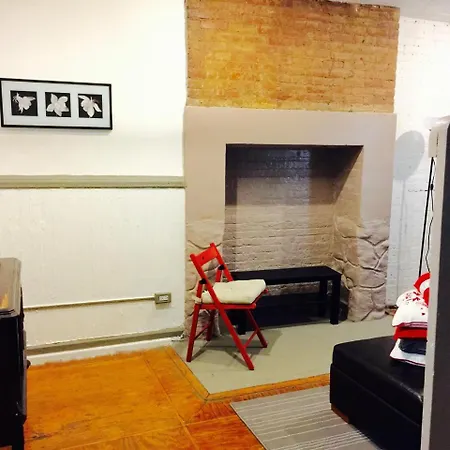Brownstone Clark Historic Studio Apartment