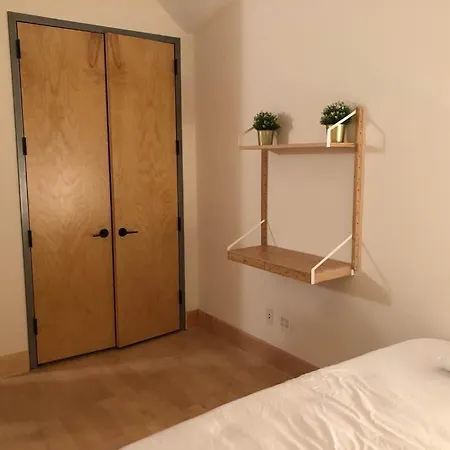 Hostel Midtown East For Woman *