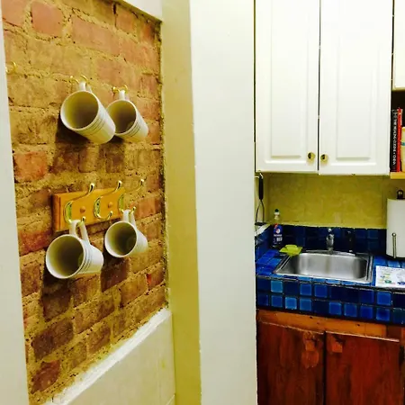 Brownstone Clark Historic Studio Apartment