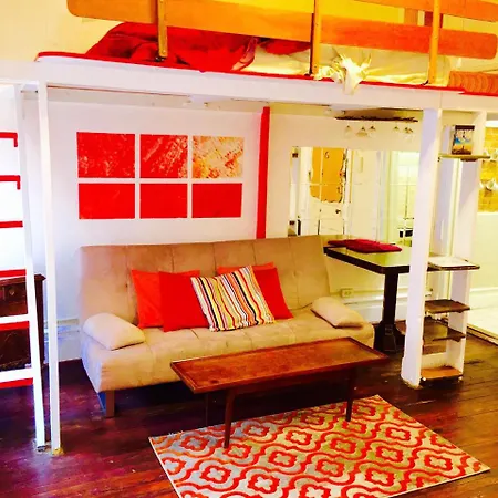 Brownstone Clark Historic Studio Apartment *