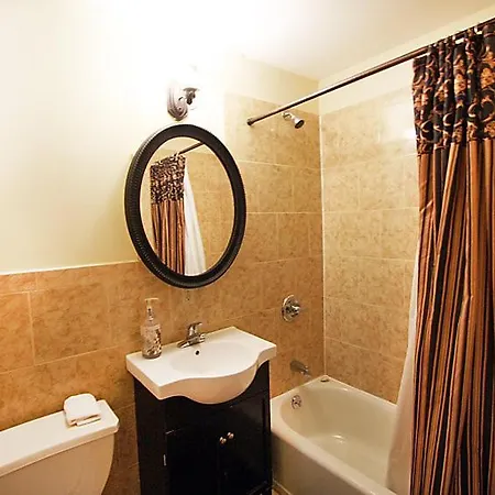 Sleeps 8 Air Con Wifi T060947 New York