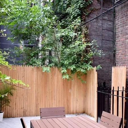 Sleeps 8 Air Con Wifi Apartment *