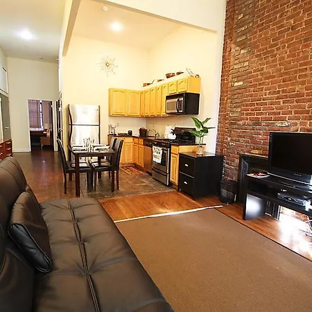 Sleeps 8 Air Con Wifi T060947 New York