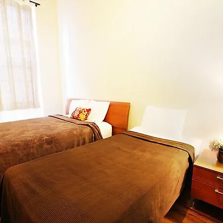 Sleeps 8 Air Con Wifi T060947 * New York