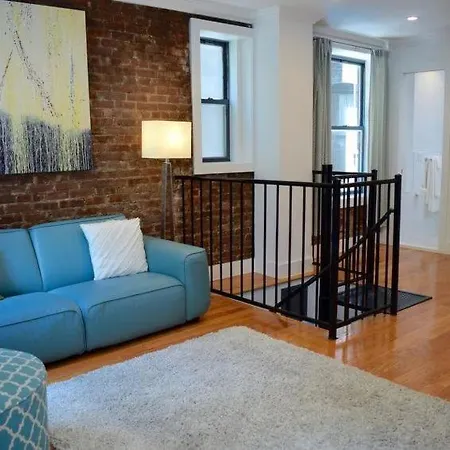 Sleeps 8 Air Con Wifi Apartment New York