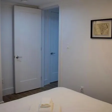 Apartment Sleeps 8 Air Con Wifi New York