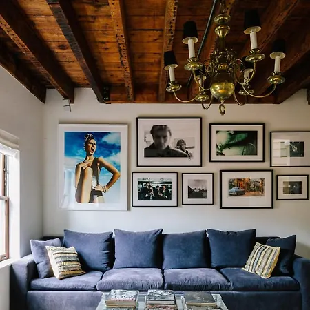Stuyvesant Place Apartment
