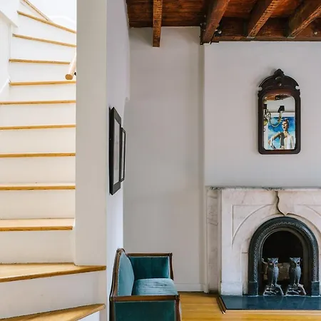 Stuyvesant Place Apartment *