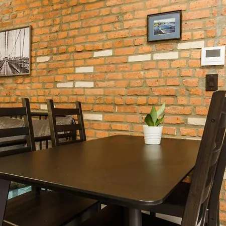 Fresh, Modern East Village Condo! 3br, 2ba Sleeps Many #groups #subway Apartment