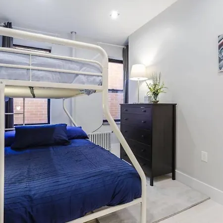 Fresh, Modern East Village Condo! 3br, 2ba Sleeps Many #groups #subway * New York